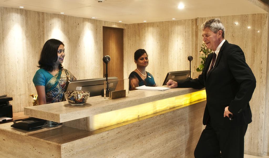 Monotel Kolkata Luaran gambar